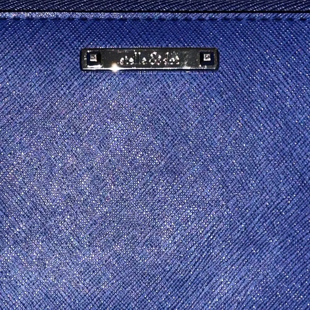 UEC Chic Stella & Dot Blue Chelsea Tech Wallet with Wristlet Strap